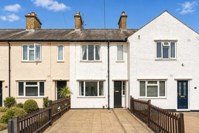 Broome Road, Hampton, TW12 2PU, photo 1