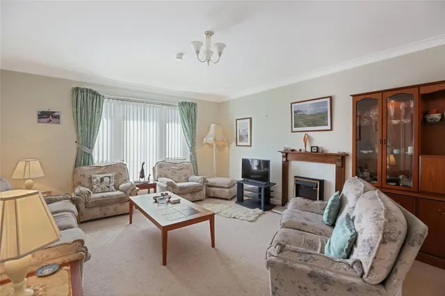 Photo 3 — Milton Crescent, TROON, Ayrshire, KA10