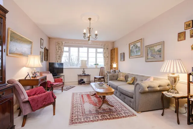 Raymond Road, London, SW19, photo 2
