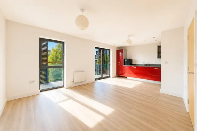 Streatham Place, London, photo 1