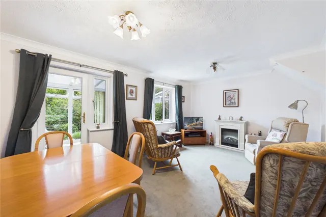 Bath Road, Woolhampton, RG7, photo 2