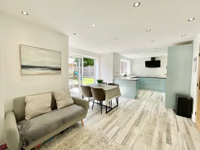 Maisie Way, Stoke-On-Trent, ST3, photo 2