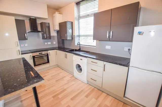 Barrington Road, Altrincham, WA14, photo 3