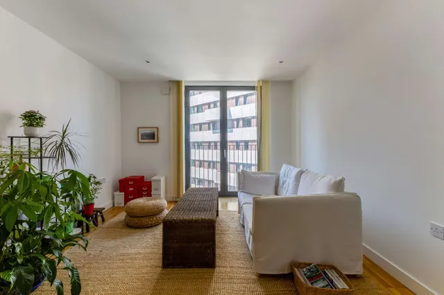 Photo 3 — Piccadilly Place, Manchester, Greater Manchester, M1 3BP