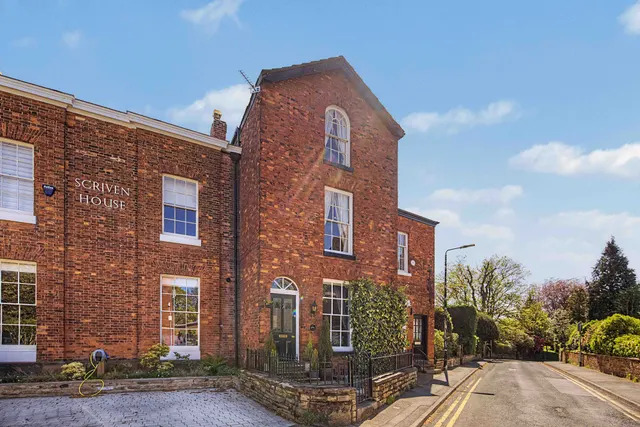 Bowdon, Altrincham, photo 1