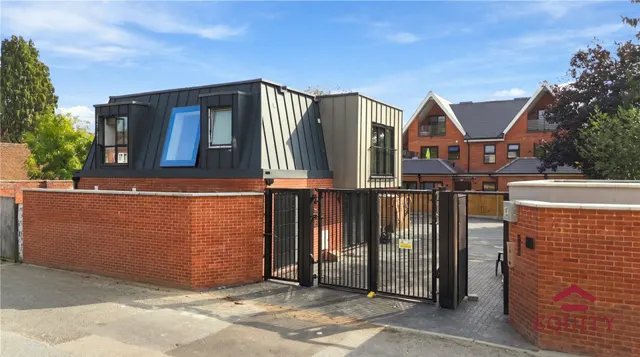 Holmesdale, Waltham Cross, photo 2