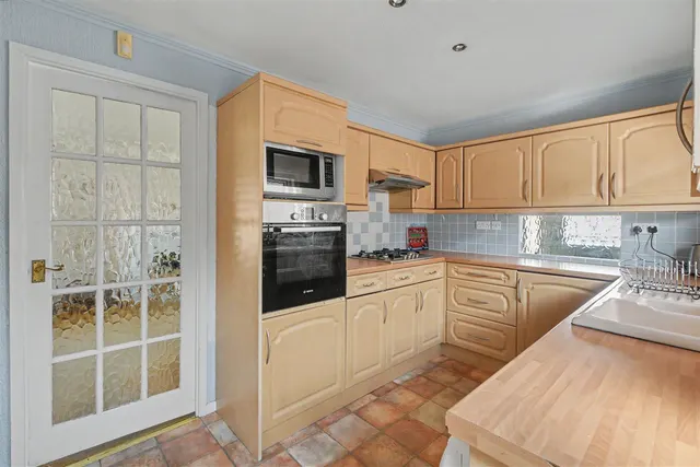 Henley Gardens, Stapleford, NG9, photo 3