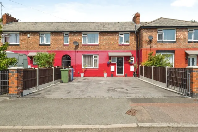 Derbyshire Avenue, Stretford, Manchester, M32, photo 1