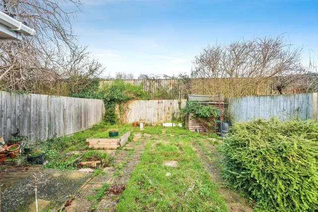 Photo 2 — Popplechurch Drive, Swindon, Wiltshire, SN3