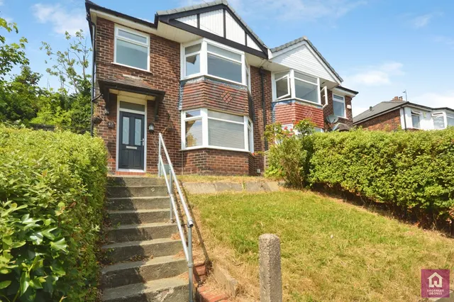 Mountside Crescent, Prestwich, M25, photo 1