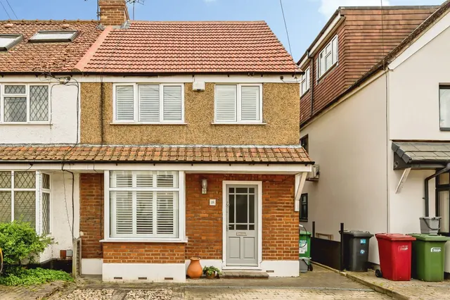 Westfield Road, Slough, photo 1