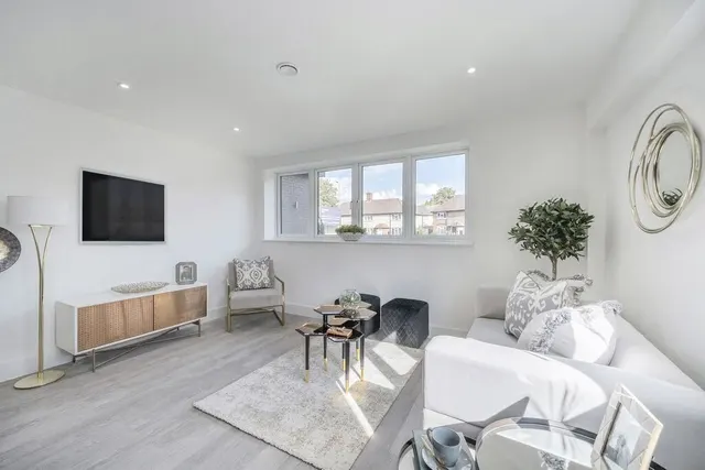 Croydon Road, BR3, photo 1