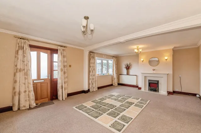Lower Dunton Road, Dunton, CM13, photo 3