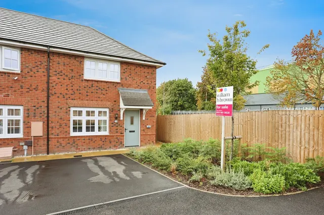 Slingsby Gardens, Newton, NG13, photo 1