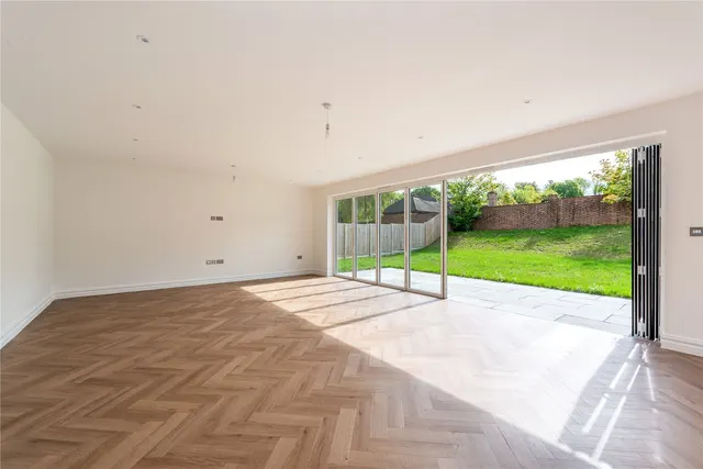 Boxhill Road, Tadworth, KT20, photo 3