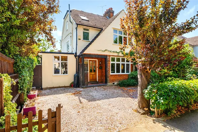 Elgar Avenue, Surbiton, KT5, photo 1