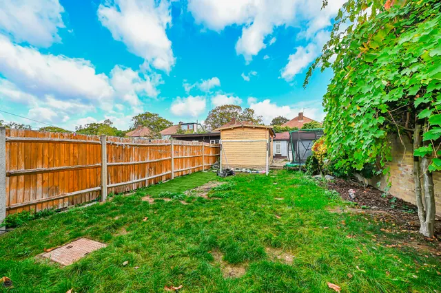 Waverley Avenue, Twickenham, TW2, photo 3