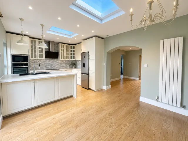 Mounts Road, Greenhithe, DA9, photo 1