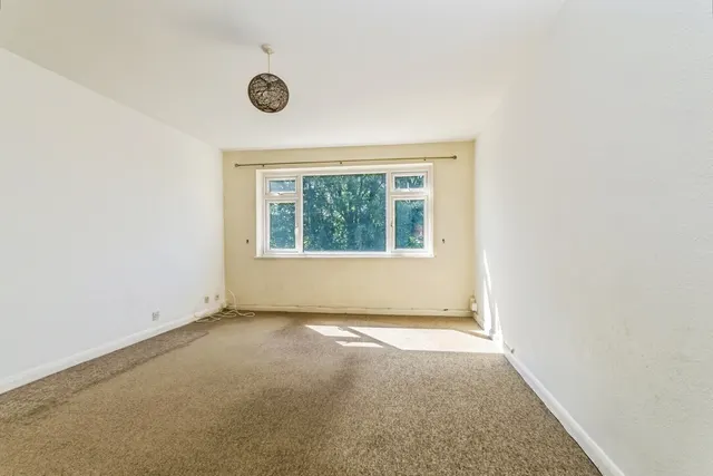 Photo 2 — Beechwood Road, Caterham, Surrey, CR3