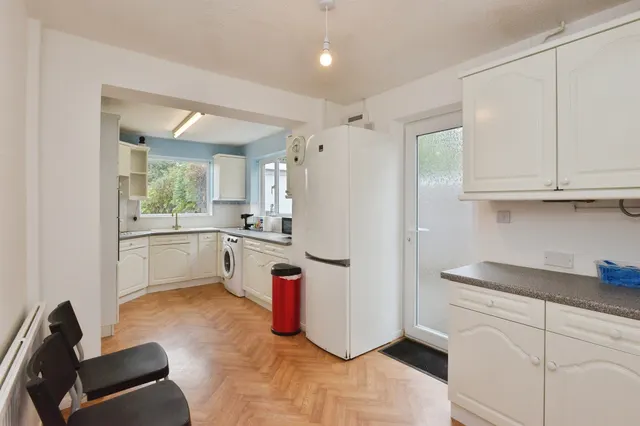 High View, Deanshanger, MK19, photo 3