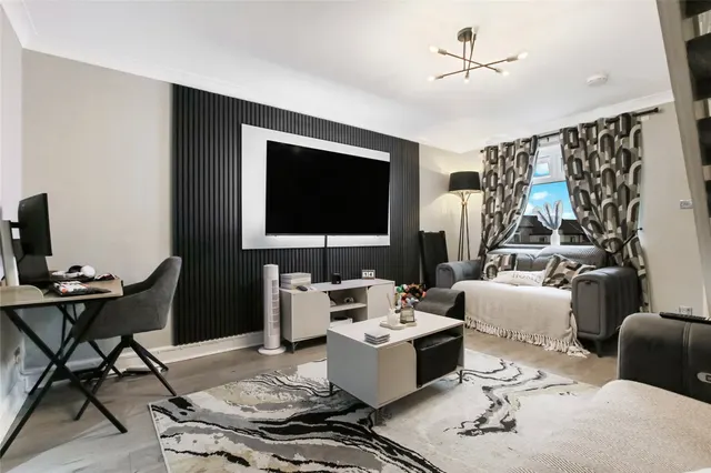 Ailsa Court, Hamilton, ML3, photo 3