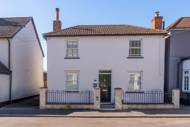 Littlefield Road, Alton, GU34, photo 1