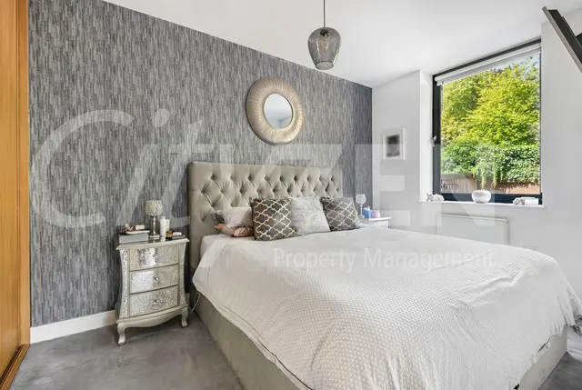 Aldenham Road, Bushey, WD23, photo 3
