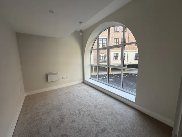 High Street, Hull, HU1, photo 1