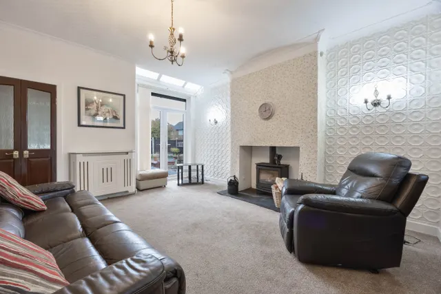 Heaton Street, Standish, photo 2