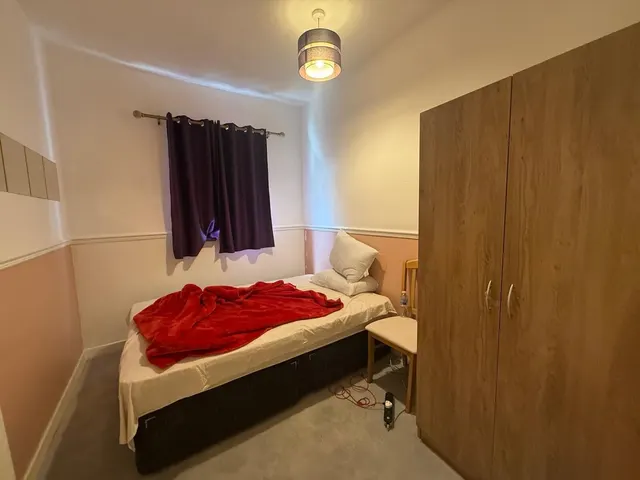 Newport Road, Cardiff, CF24, photo 3
