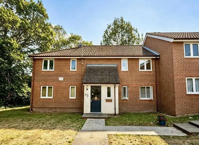 Greenside Close, Whetstone, N20, photo 1