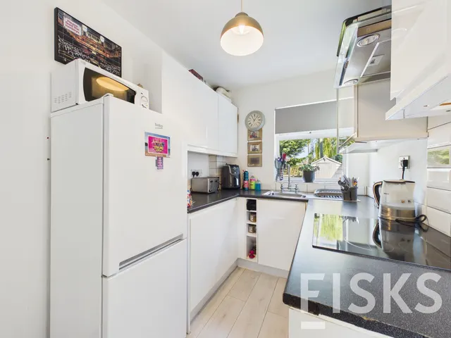 Thisselt Road, Canvey Island, SS8, photo 3