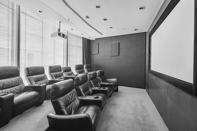 Photo 2 — Apartment 203 The Tower, 1 St George Wharf, London