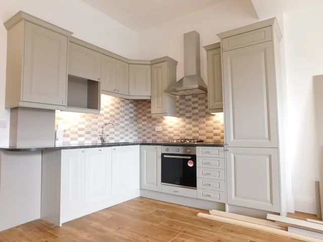 Studland Road, Hanwell, W7, photo 1