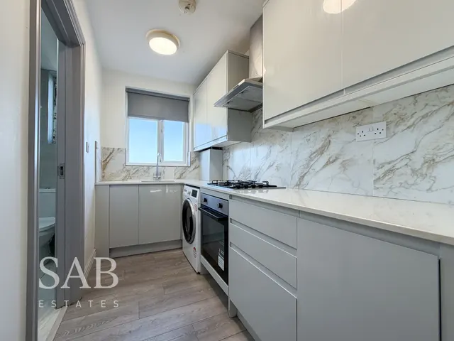 The Broadway, Greenford, UB6, photo 1