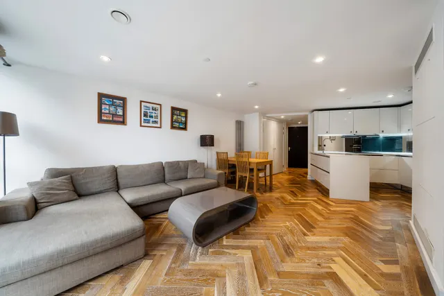 Eagle Point, City Road, London, EC1V, photo 1