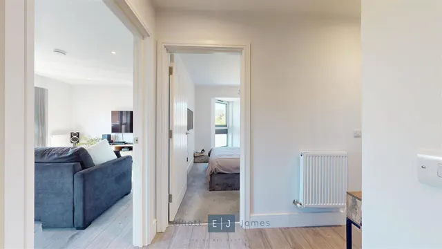 Lesley Court, Loughton, IG10, photo 3