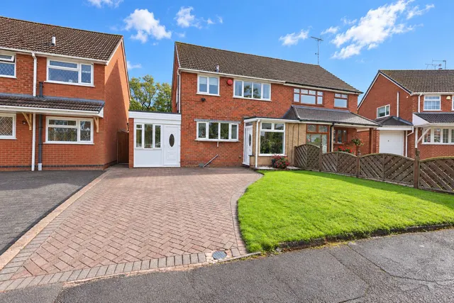 Beacon View, Rednal, B45, photo 2
