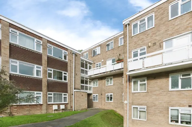 Perrymount Road, Haywards Heath, photo 1