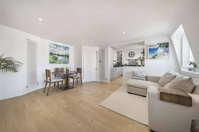 Twickenham Road, Teddington, TW11, photo 3