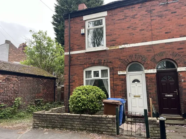 Sydney Street, Offerton, SK2, photo 1