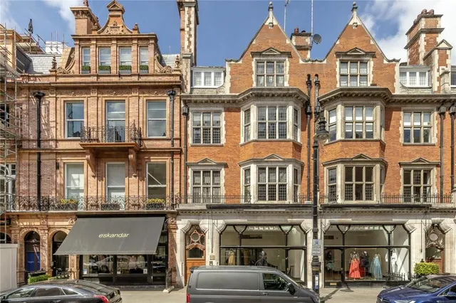 Carrington Street, Mayfair, W1J
