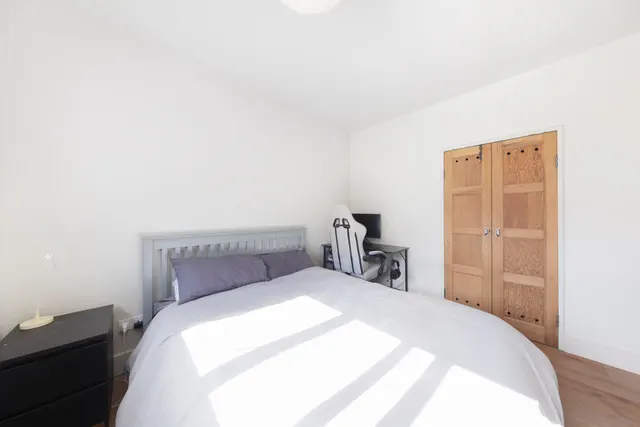 Estella House, Henry Dickens Court, London, W11, photo 1