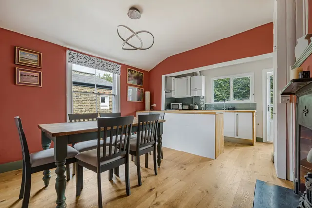 Fieldhouse Road, Balham, photo 2