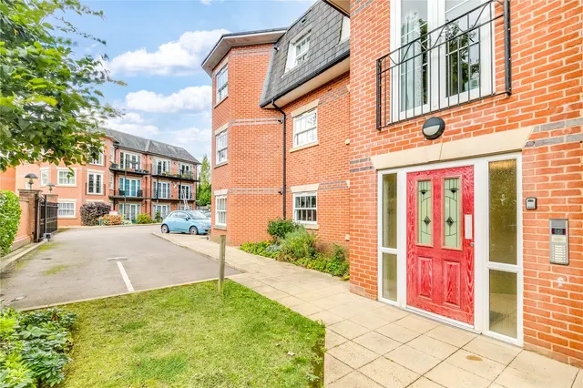 St Martins Road, Knebworth, SG3, photo 2