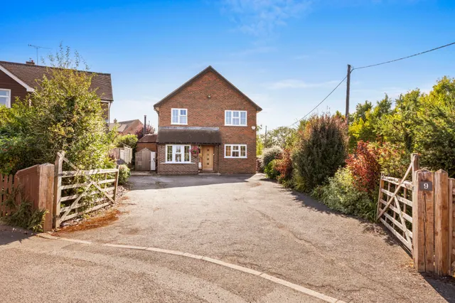 The Vines, Shabbington, HP18, photo 1