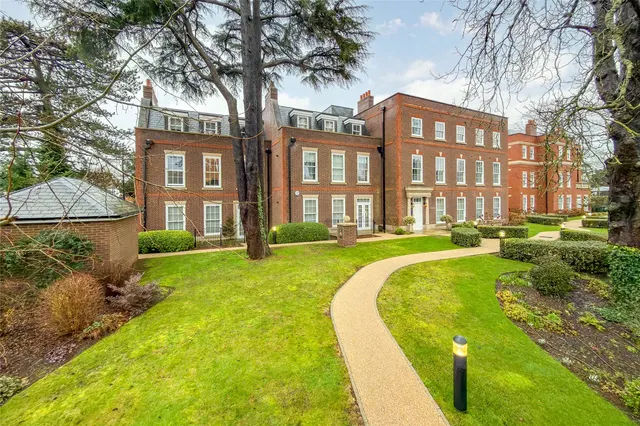 Townsend Lane, Harpenden, Hertfordshire, AL5 2FE, photo 1