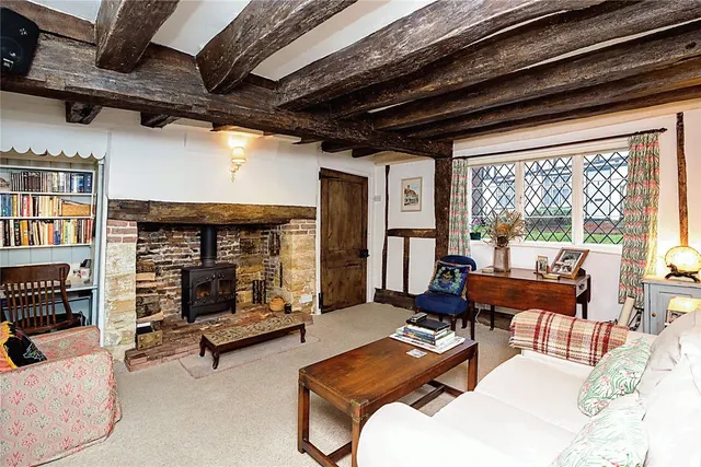 High Street, Robertsbridge, TN32, photo 2