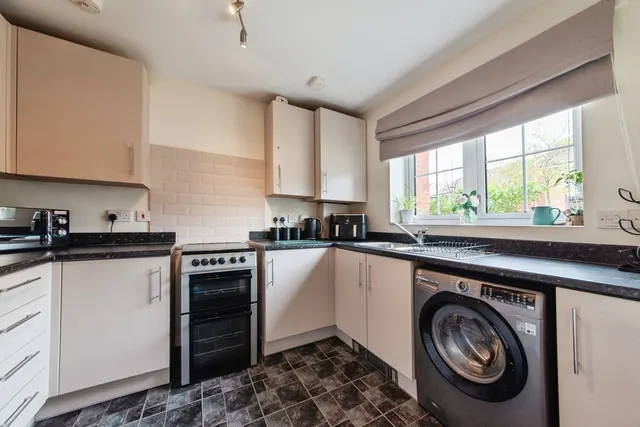 Photo 3 — Minerva Way, North Hykeham, Lincoln, Lincolnshire, LN6