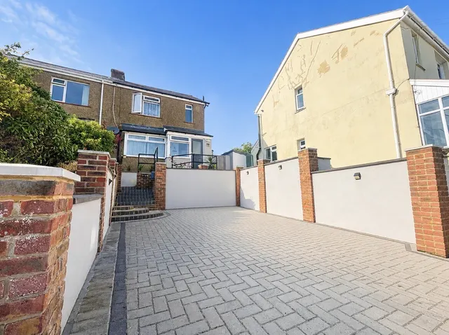 Hillcrest Road, Newhaven, photo 1